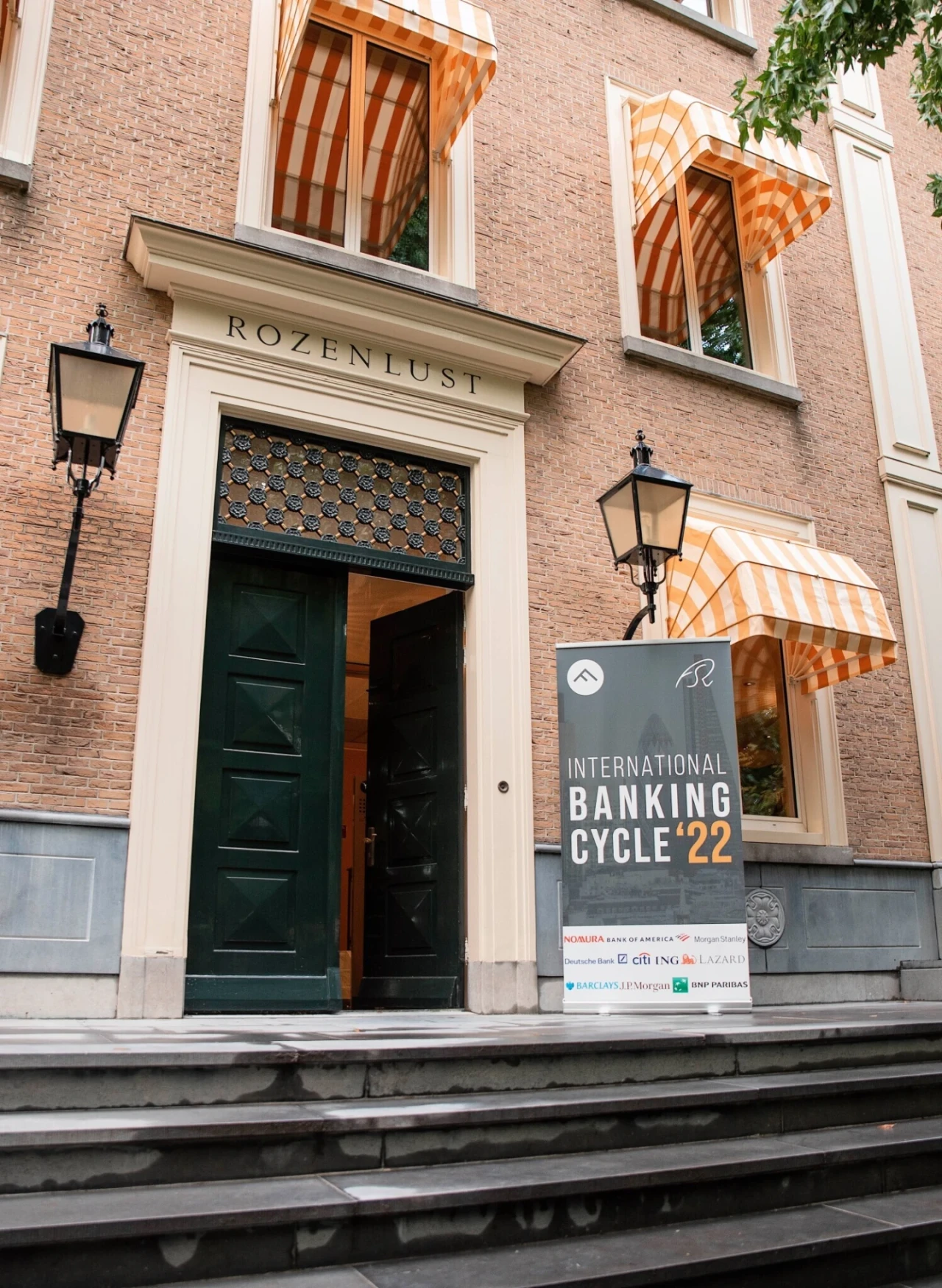 fsr-international-banking-cycle-2023.webp